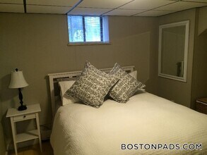 42 Lomasney Wy, Unit 1 in Boston, MA - Building Photo - Building Photo
