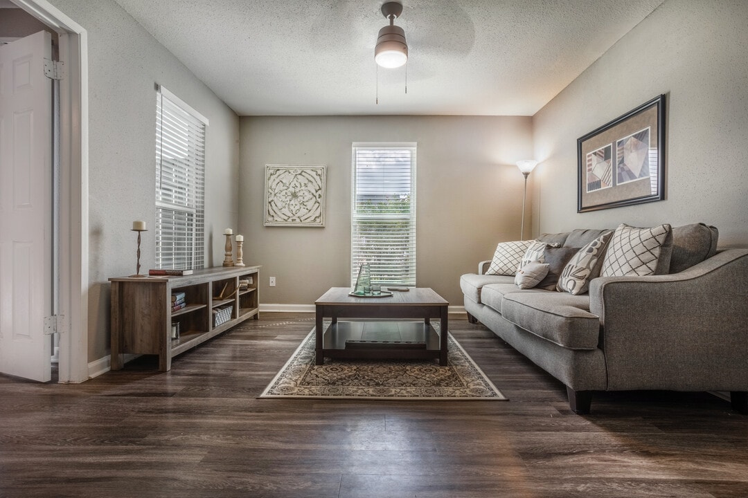 Eastmark Apartments in College Station, TX - Foto de edificio