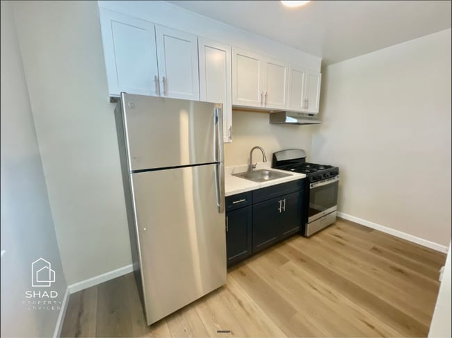 1911 E 25th St in Oakland, CA - Building Photo - Building Photo