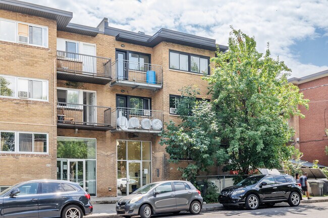 5680 De Salaberry Rue