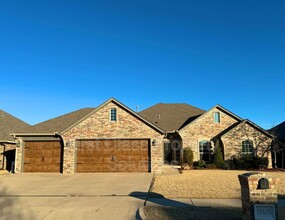 17416 White Hawk Dr in Edmond, OK - Building Photo - Building Photo