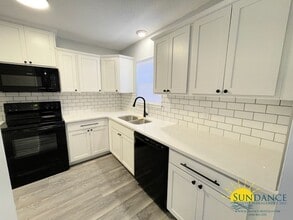 38 11th St in Shalimar, FL - Building Photo - Building Photo