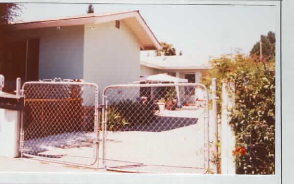 115-117 Nueva Ave in Redwood City, CA - Building Photo - Building Photo