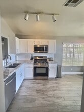 8245 Ruby Mountain Way in Las Vegas, NV - Building Photo - Building Photo