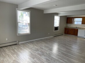 7 Terrace Pl in New Milford, CT - Building Photo - Building Photo