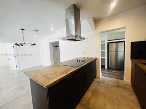 1610 NW 53rd St in Miami, FL - Building Photo - Building Photo
