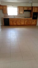 1416 Dodge Ave in Bakersfield, CA - Building Photo - Building Photo