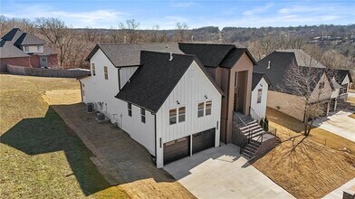 2170 Hopkins Ln in Pea Ridge, AR - Building Photo - Building Photo