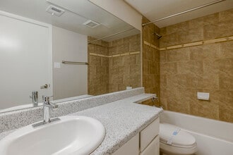 Anacosta at McCormick Ranch in Scottsdale, AZ - Building Photo - Interior Photo