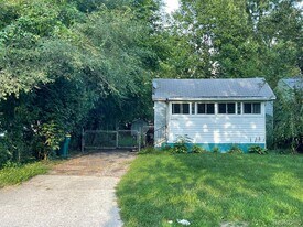 20956 Rensselaer St in Farmington Hills, MI - Building Photo