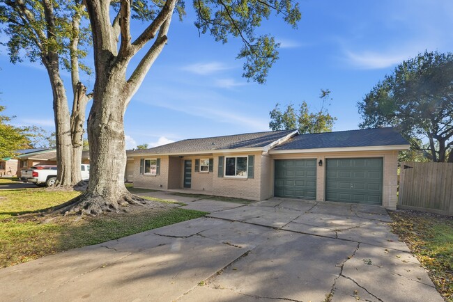 property at 5002 Cedar Creek Dr