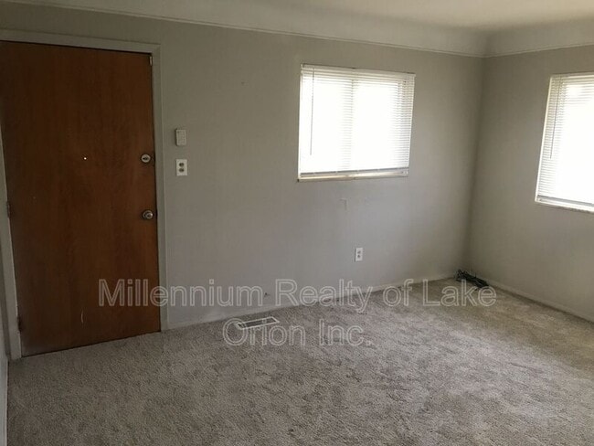 105 Walnut St in River Rouge, MI - Building Photo - Building Photo