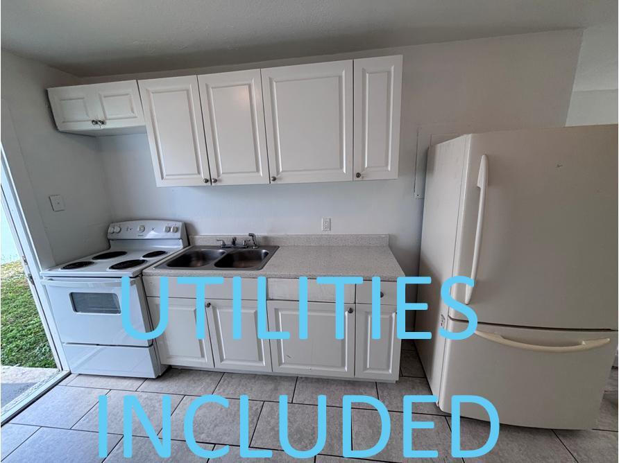 2131 Washington St NE in Palm Bay, FL - Building Photo