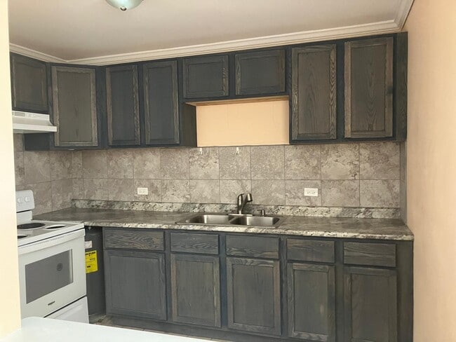 4067 Bonhill Dr, Unit 4067 Bonhill