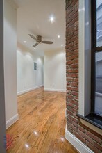 15 W 103rd St, Unit 3C in New York, NY - Building Photo - Building Photo