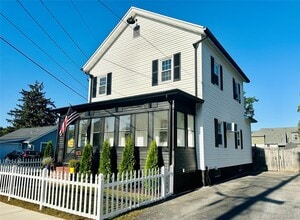14 Brown Ave in Wappingers Falls, NY - Building Photo - Building Photo