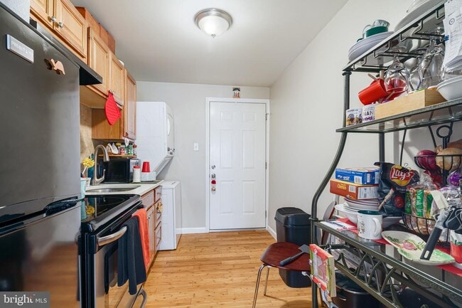 2337 S Alder St photo'