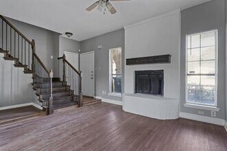 804 Custer St in Arlington, TX - Building Photo - Building Photo