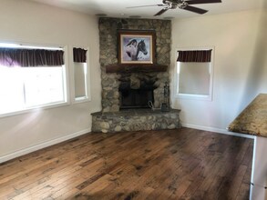 42775 India Pl in Temecula, CA - Building Photo - Building Photo