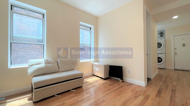 22 St Nicholas Pl in New York, NY - Building Photo - Building Photo