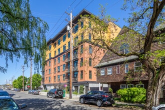 20 Pettygrove in Portland, OR - Foto de edificio - Building Photo