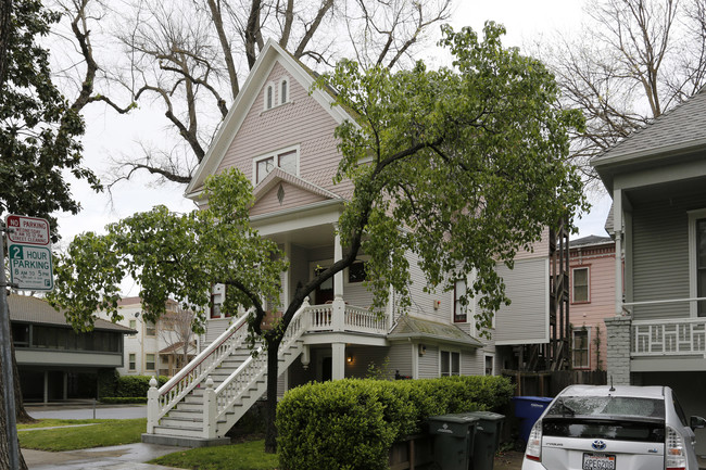 Calvin E Crocker House in Sacramento, CA - Building Photo - Building Photo