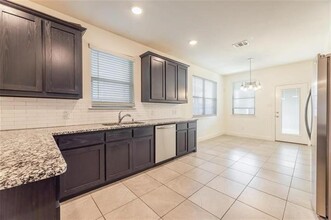 7105 Wildflower Wy in Krugerville, TX - Building Photo - Building Photo