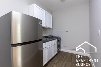 5451 S Cornell Ave in Chicago, IL - Building Photo - Building Photo