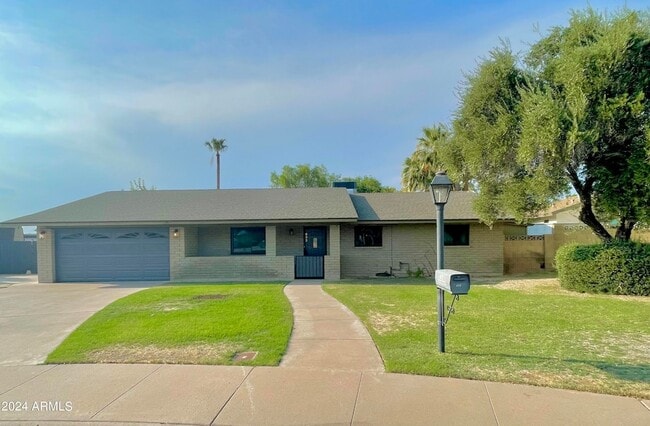 property at 602 E Meadow Ln