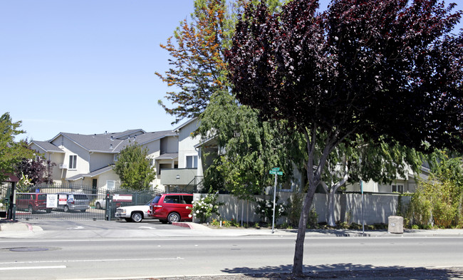 27771 Vasona Ct in Hayward, CA - Foto de edificio - Building Photo