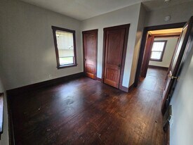 614 Taylor St in Davenport, IA - Building Photo