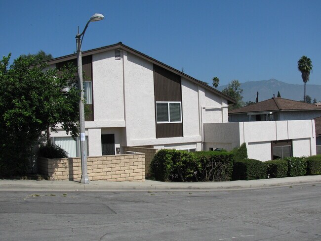 504 S Granada Ave, Unit B in Alhambra, CA - Building Photo - Building Photo