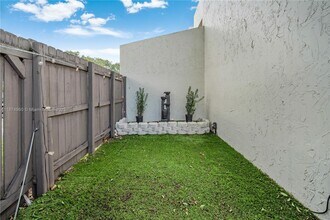 7113 SW 113th Ave in Miami, FL - Building Photo - Building Photo