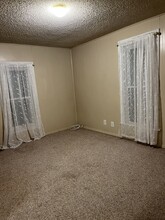 14 Marshall Ave, Unit Village upper in Akron, NY - Foto de edificio - Building Photo