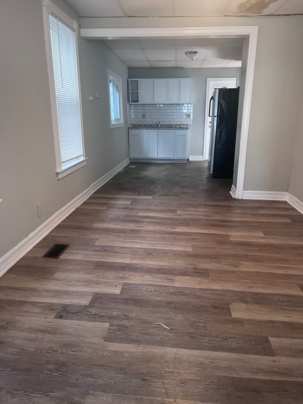 property at 2103 Niagara St