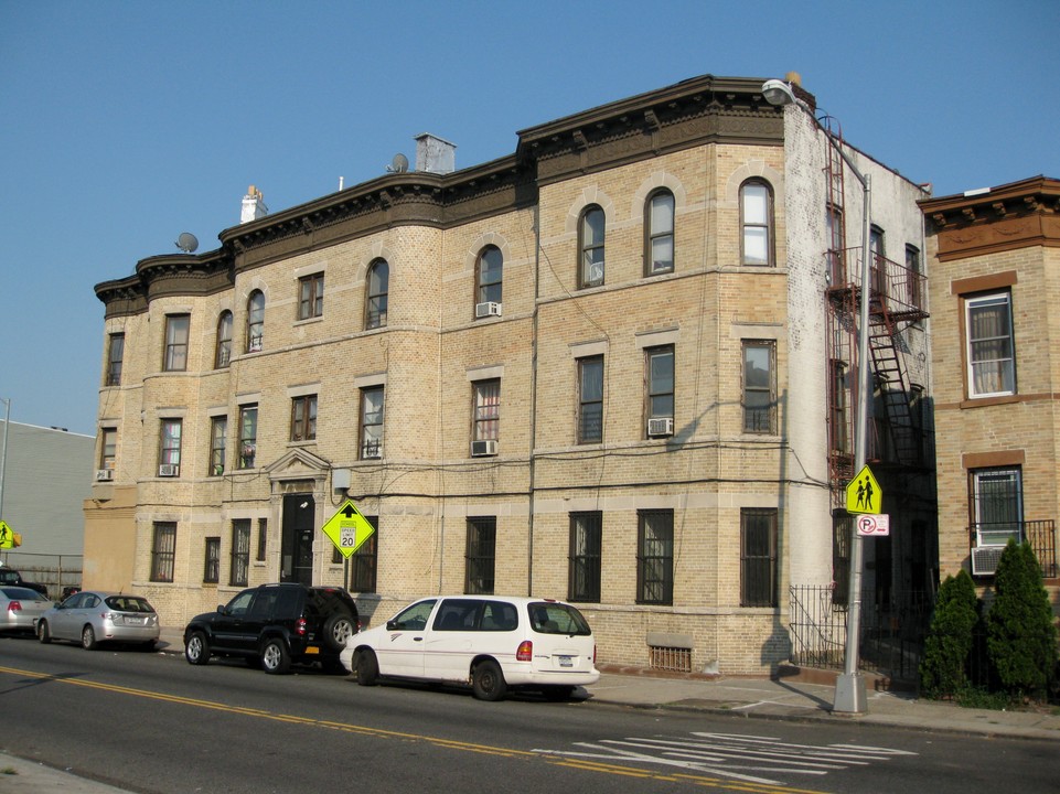 257 Cooper St in Brooklyn, NY - Foto de edificio