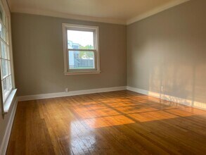 5025 Henry St in Garfield Heights, OH - Building Photo - Building Photo