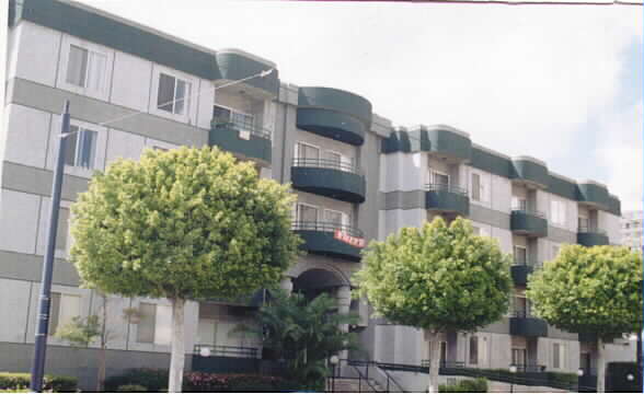 8th Street Apartments in Long Beach, CA - Foto de edificio