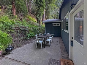 17423 Neeley Rd in Guerneville, CA - Building Photo - Building Photo