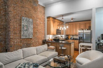 1102 Washington St in Hoboken, NJ - Building Photo - Building Photo