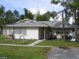 18532 Miami Blvd in Ft. Myers, FL - Building Photo