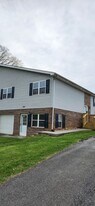 357 Magnolia Drive in Bristol, VA - Building Photo