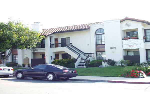 El Rosal Condos in San Diego, CA - Building Photo - Building Photo