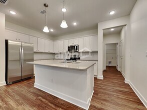 2957 Rolling Acrs Rd in Green Cove Springs, FL - Foto de edificio - Building Photo