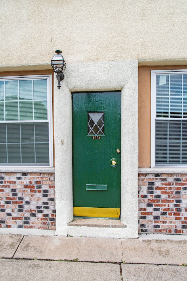 682 Bennett St, Unit 1, Unit 1