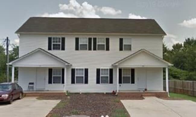 property at 511-513 S Central Ave