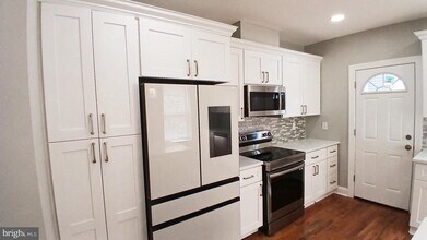 1643 N 56th St in Philadelphia, PA - Building Photo - Building Photo