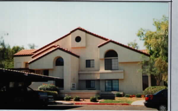 Papago Park Village 2 in Tempe, AZ - Foto de edificio