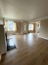 6915 N Greeley Ave in Portland, OR - Building Photo - Building Photo