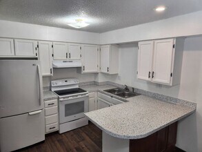 1229 McCormick St in Des Moines, IA - Building Photo - Building Photo